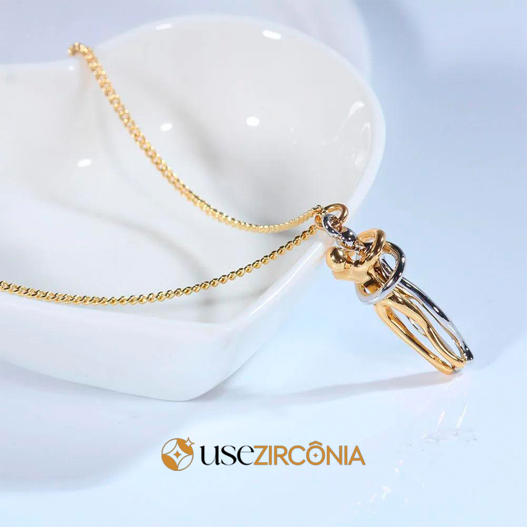 Colar Abraço de Amor  - Um abraço eternizado em uma Joia de Luxo