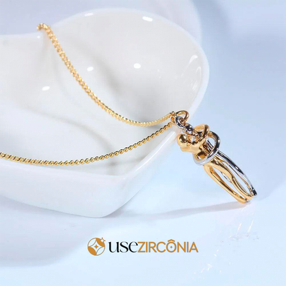 Colar Abraço de Amor  - Um abraço eternizado em uma Joia de Luxo