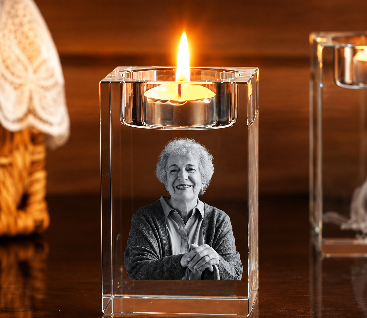 Castiçal em Cristal Retangular – Edição Memória Afetiva - Uma luz que não se Apaga.