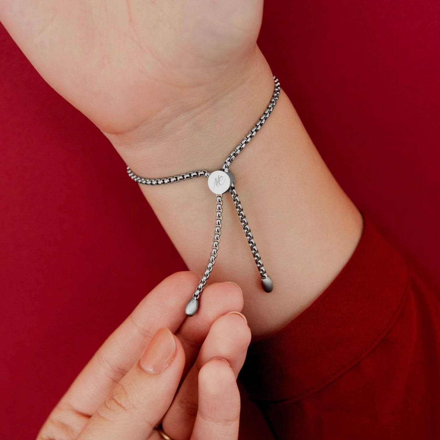 ✨ Pulseira Medalha Personalizada – Um Detalhe Que Conta Sua História