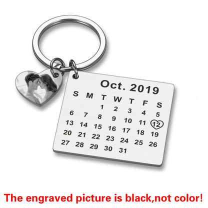 Chaveiro Calendário DATA/MÊS/ANO + ESCRITA (até 10 letras)